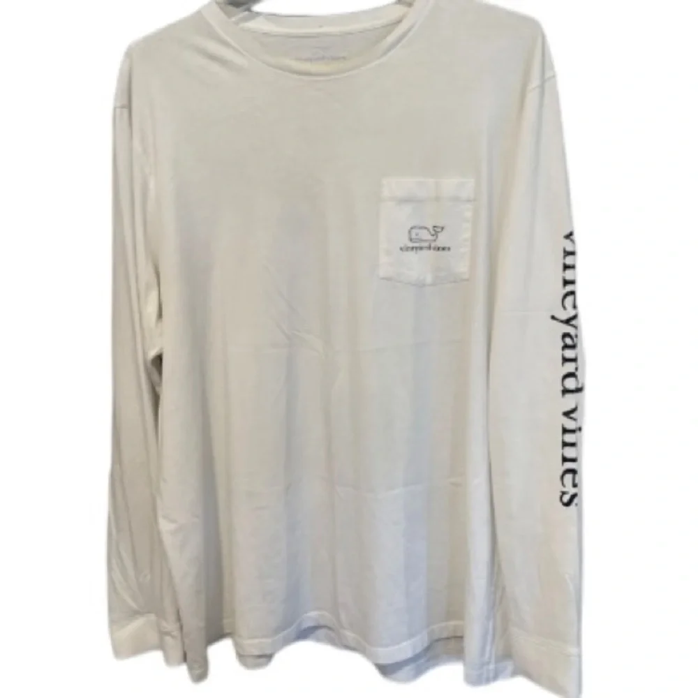 VINEYARD VINES Vintage Whale Long-Sleeve Pocket Tee - Picture 2 of 10